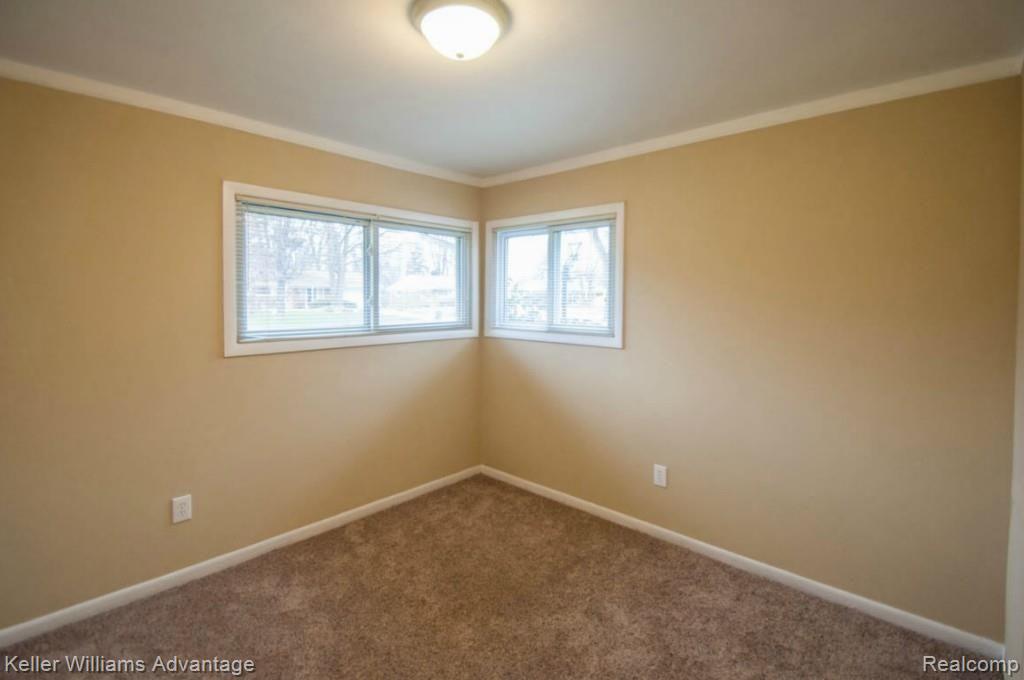 37465 Carson Street Farmington, MI 48331 - Photo 26 of 30 26_Carson St_37465.jpg
