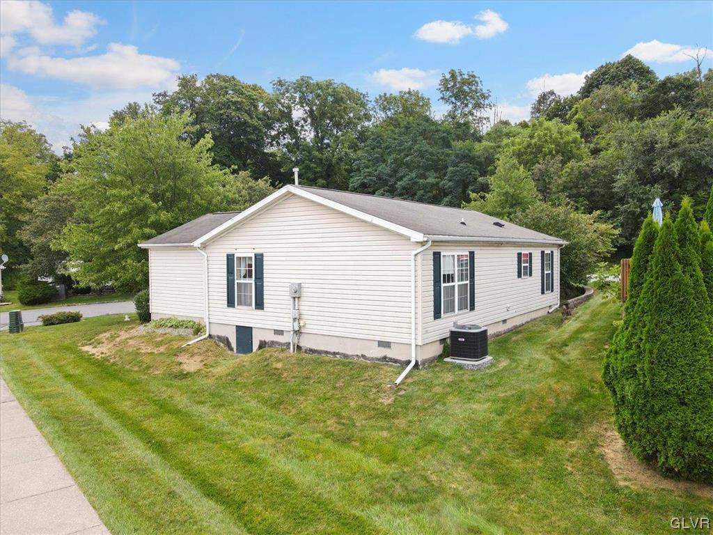 18 Abbey Road Easton, PA 18040 - Photo 26 of 30 a view of a backyard of the house