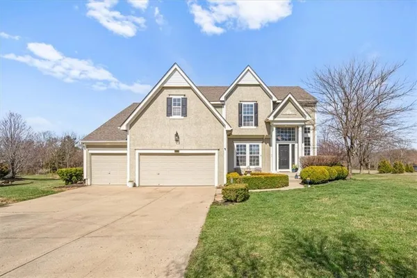 $749,000 | 18518 252nd Street, Paola, KS 66071