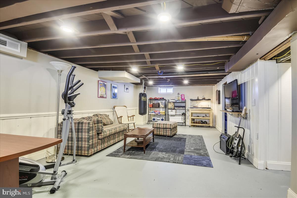 4229 Thorncliff Road Nottingham, MD 21236 - Photo 26 of 32 Gallery Image 26