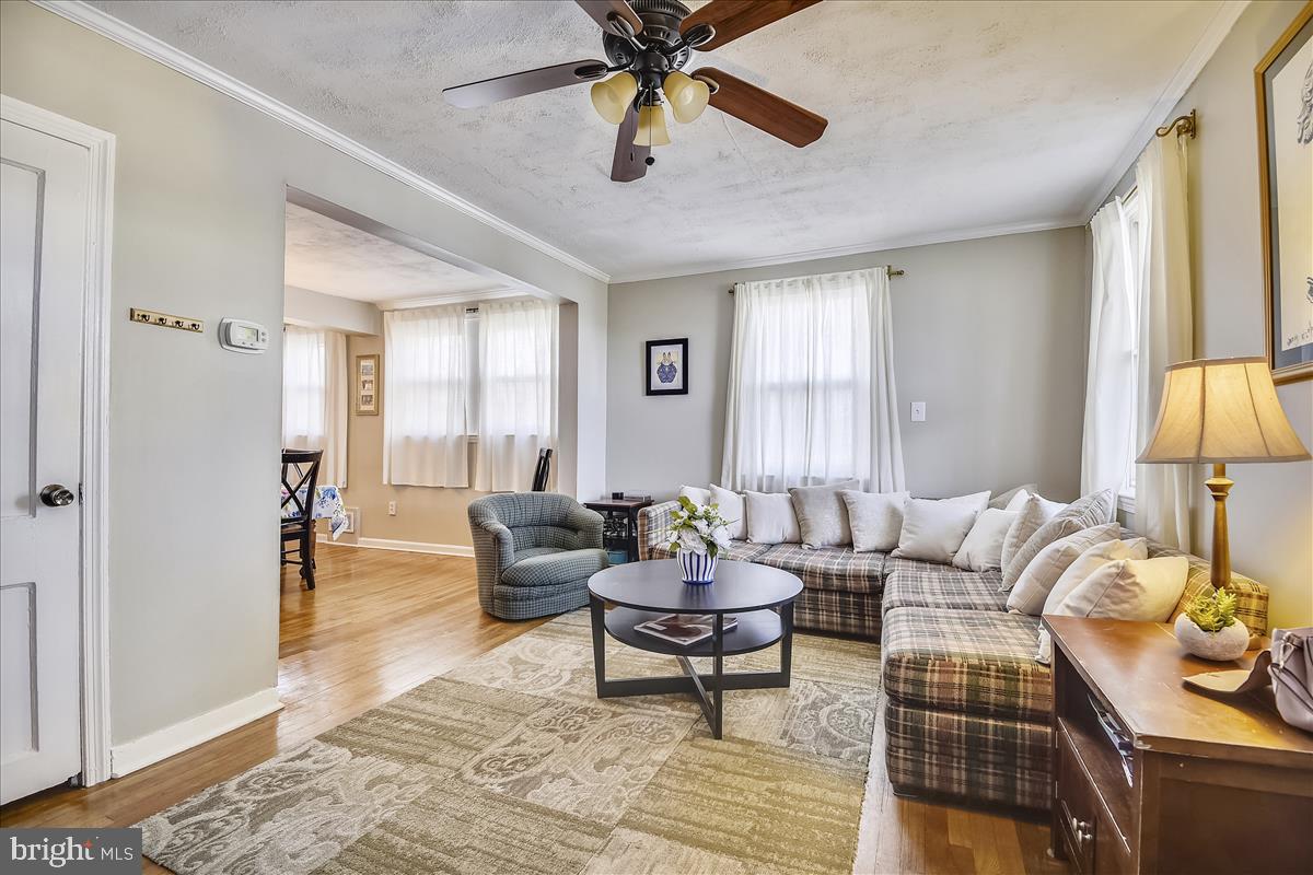 4229 Thorncliff Road Nottingham, MD 21236 - Photo 8 of 32 Gallery Image 8