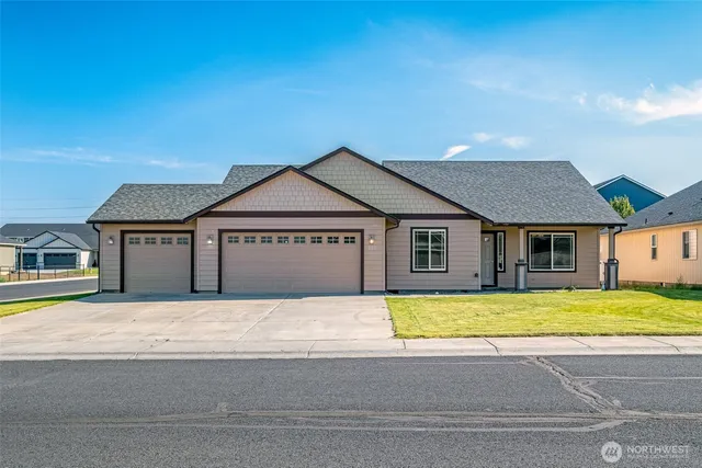 $394,000 | 812 6th Avenue Northeast, Ephrata, WA 98823