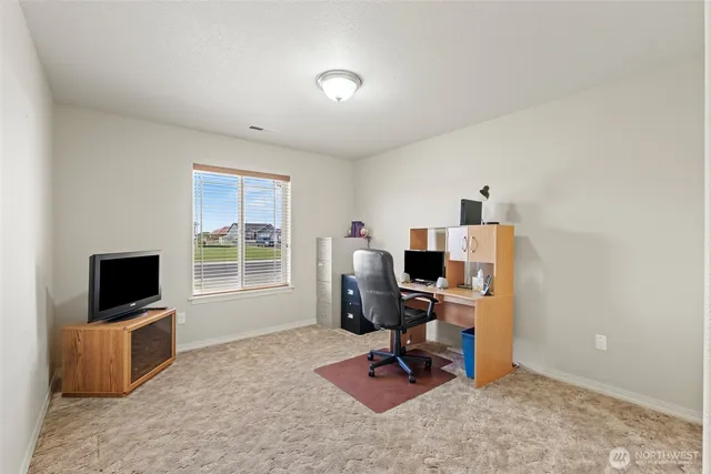 $394,000 | 812 6th Avenue Northeast, Ephrata, WA 98823