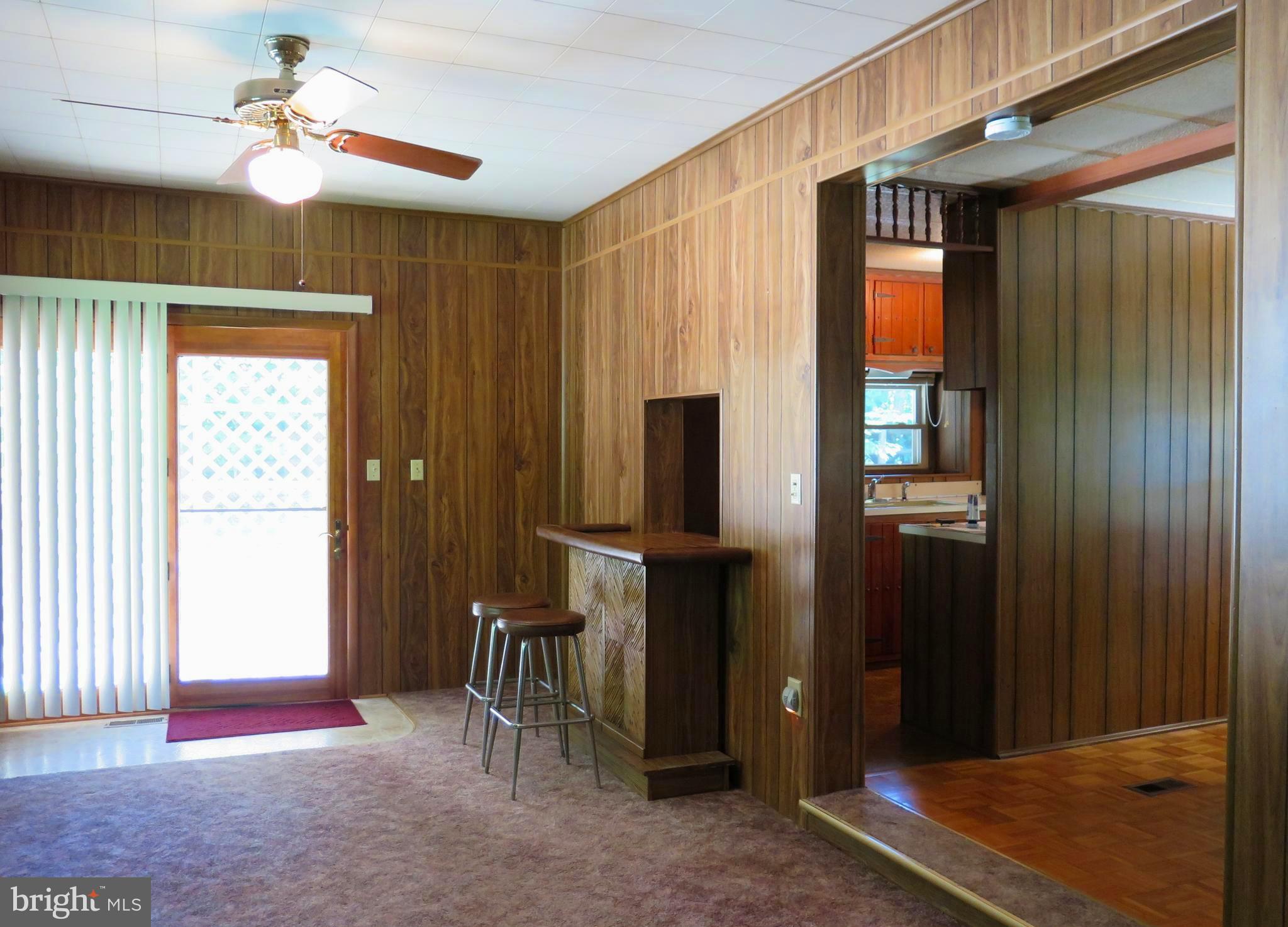 18211 Birmingham Road Culpeper, VA 22701 - Photo 19 of 23 Pass -Thru from Kitchen to Family Room