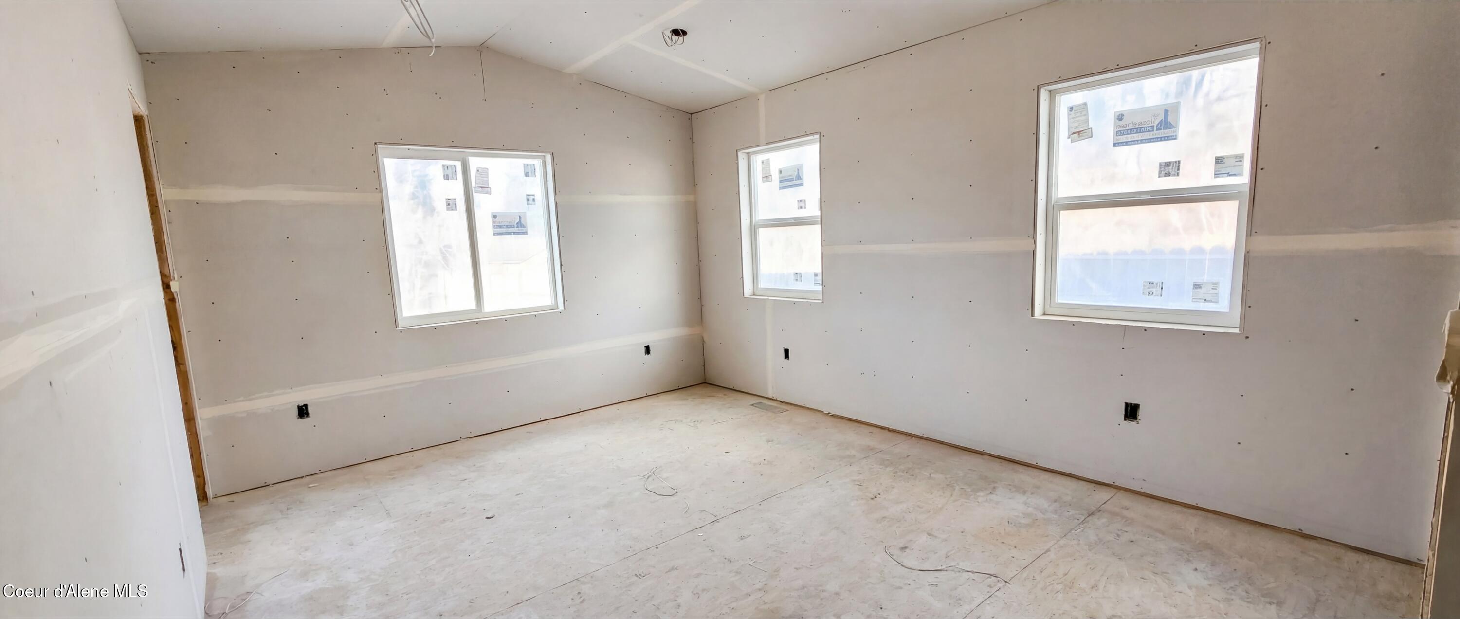 6180 Dallas Lane Bonners Ferry, ID 83805 - Photo 6 of 11 Master Bedroom Reference