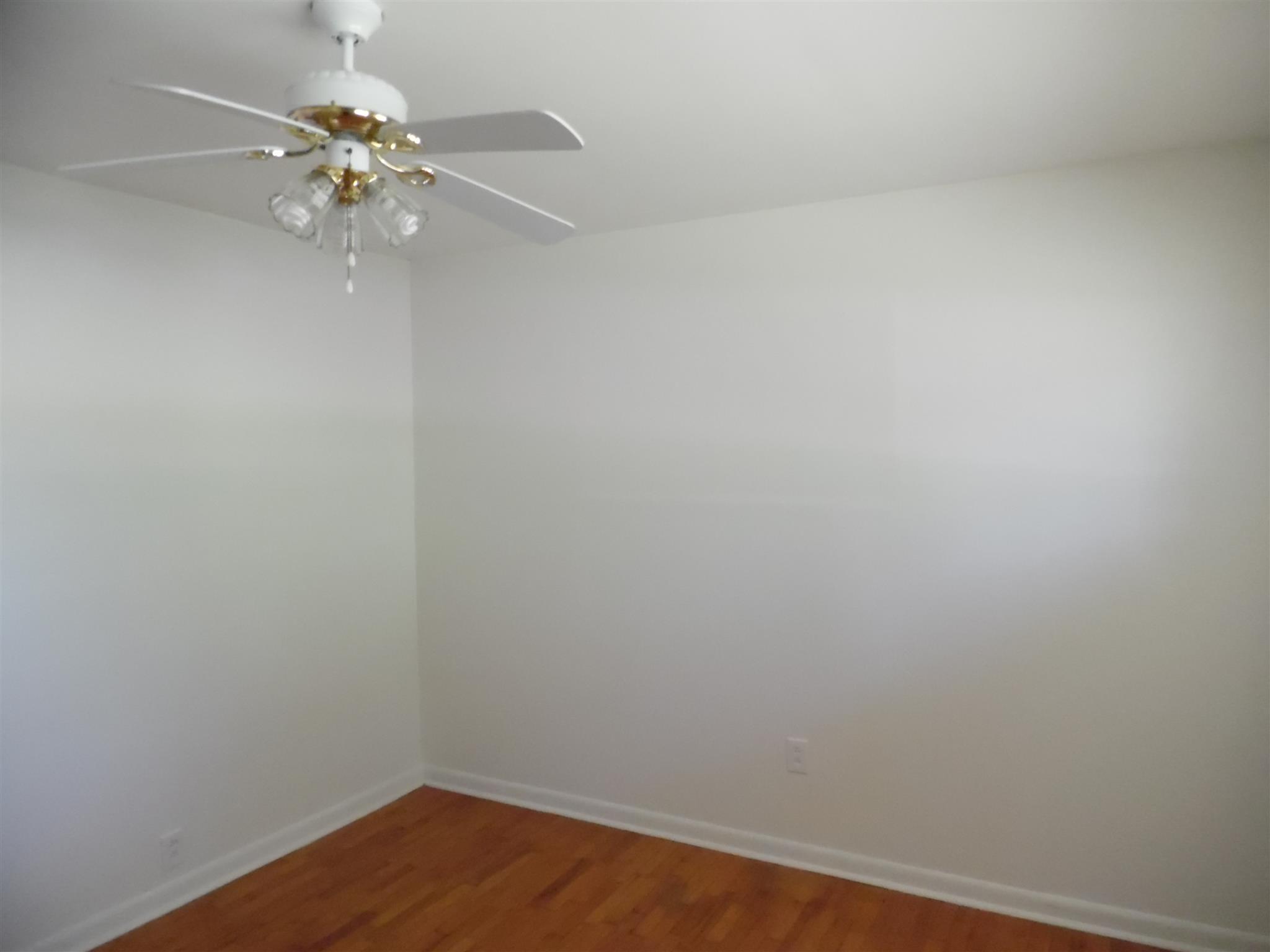 1004 Springer Road Lawrenceburg, TN 38464 - Photo 15 of 20 BEDROOM