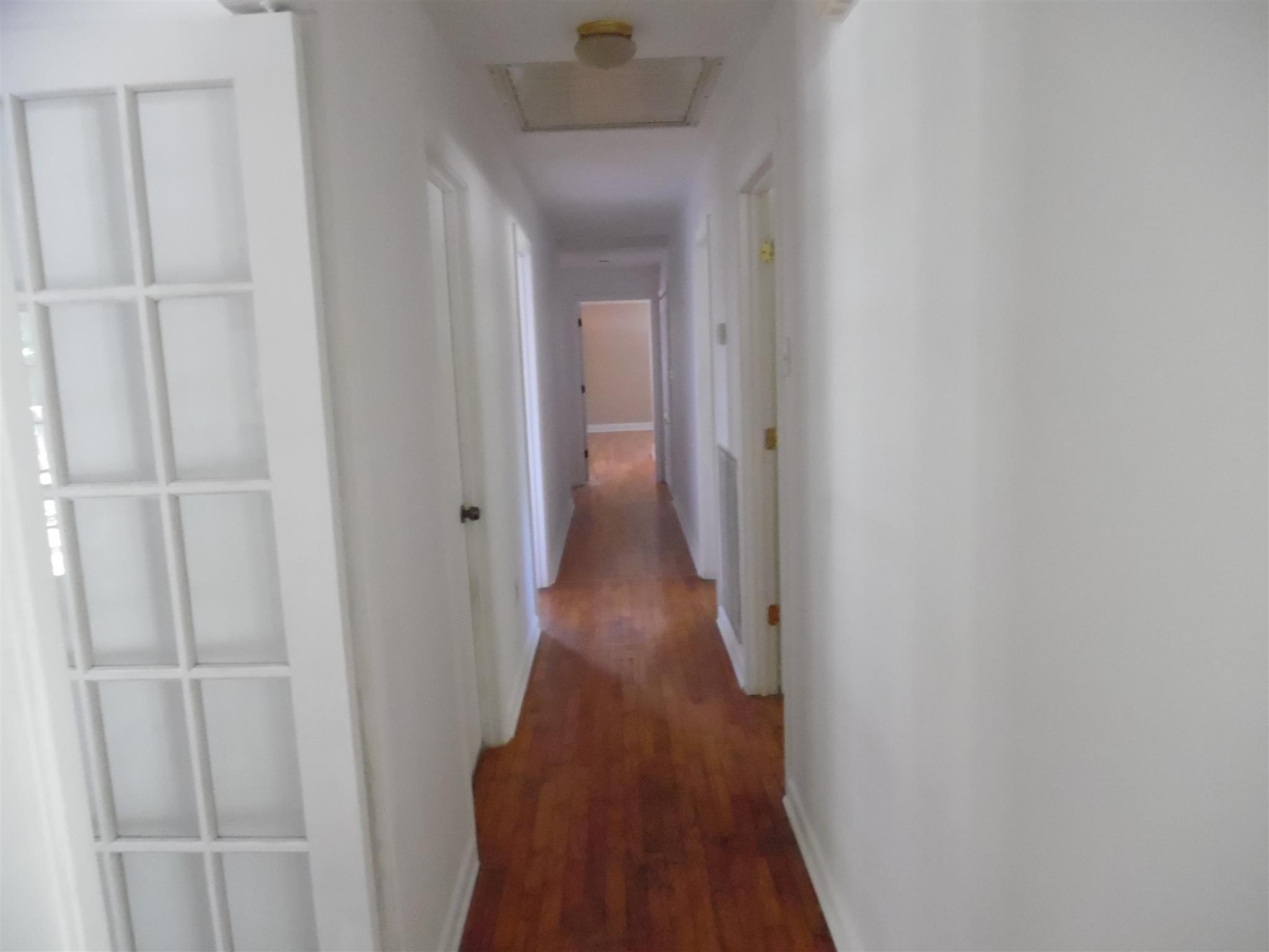 1004 Springer Road Lawrenceburg, TN 38464 - Photo 7 of 20 LONG HALL WAY