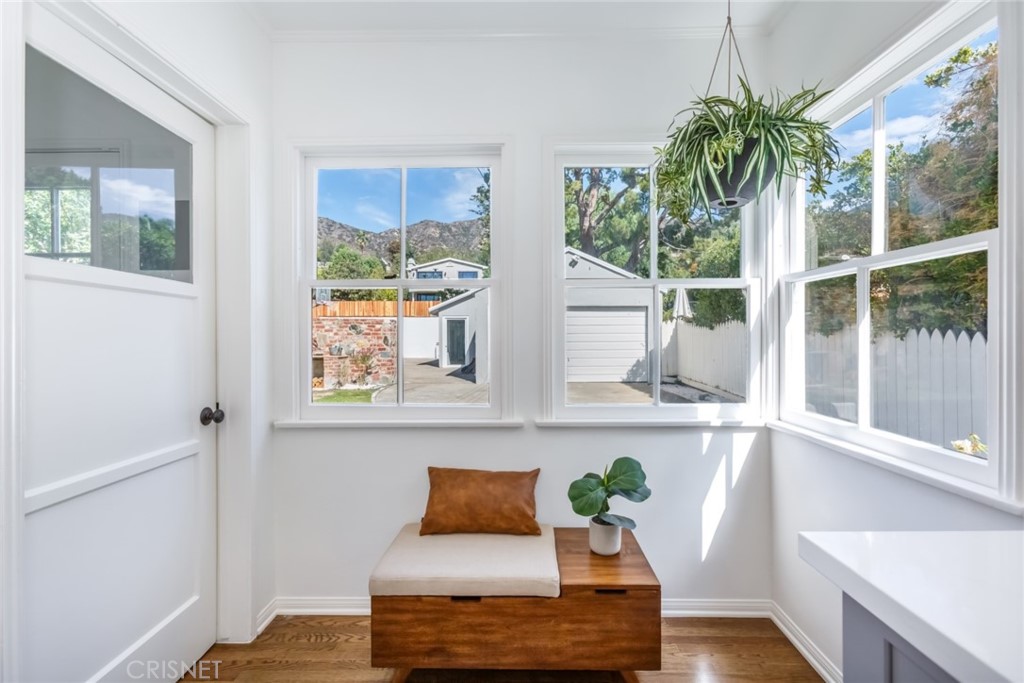 2091 West Mountain Street Glendale, CA 91201 - Photo 22 of 60