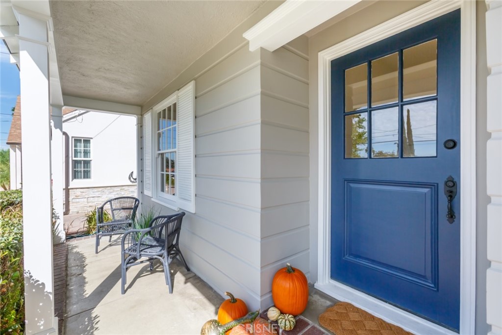 2091 West Mountain Street Glendale, CA 91201 - Photo 6 of 60