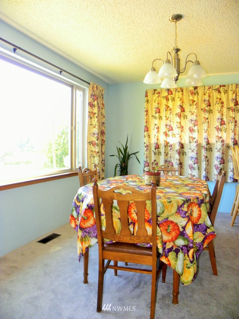 5616 Sidney Road Southwest Port Orchard, WA 98367 - Photo 8 of 25 Gallery Image 8