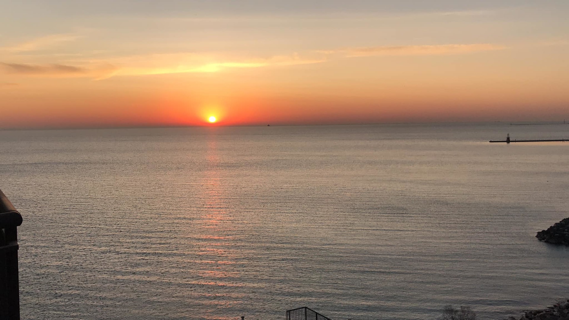 6007 North Sheridan Road, Unit 23G Chicago, IL 60660 - Photo 21 of 22 a view of an ocean beach
