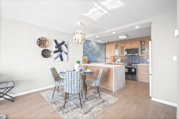 $379,000 | 6007 North Sheridan Road, Unit 23G, Chicago, IL 60660