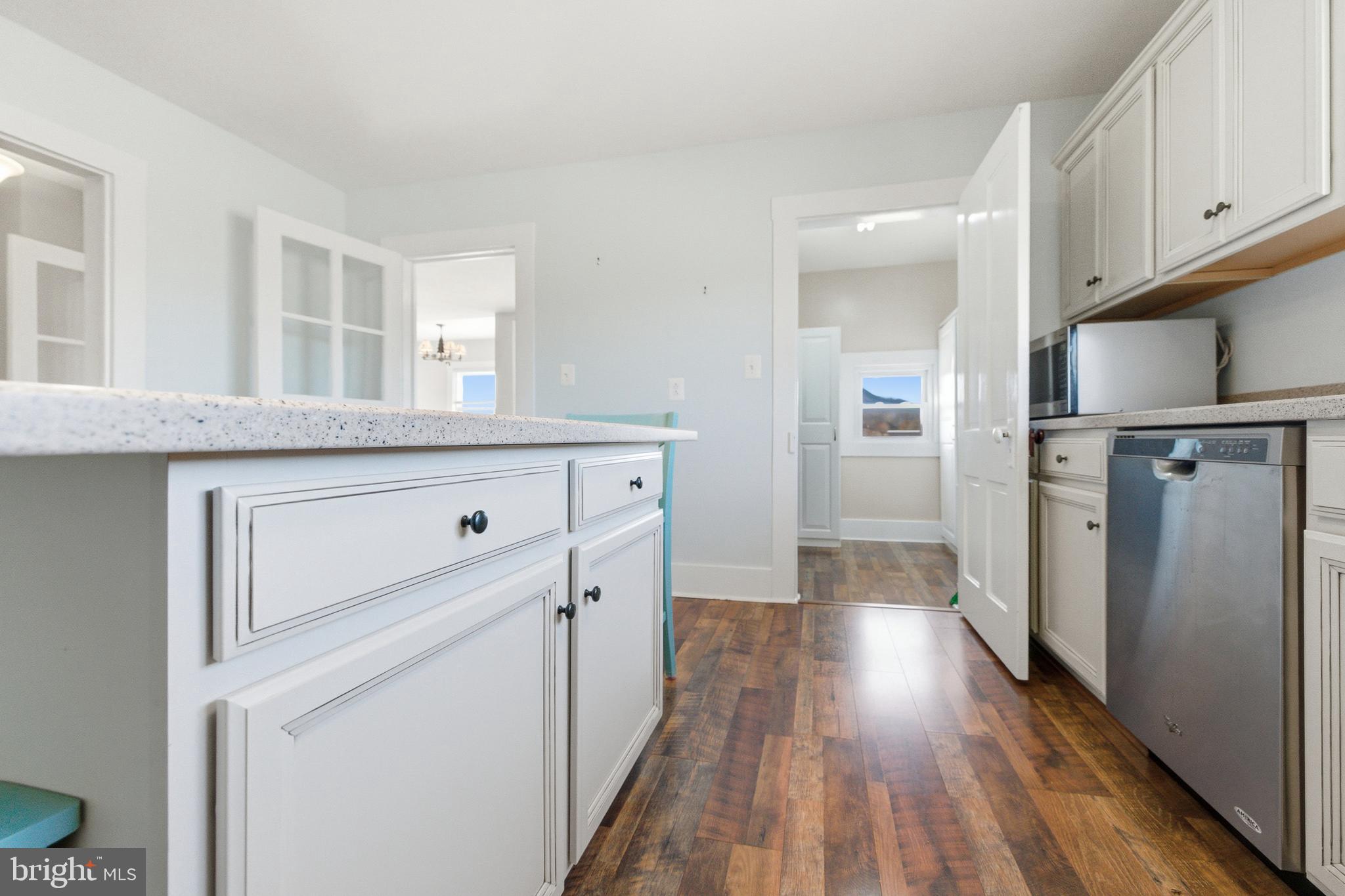 467 Vista Vw Road Stanley, VA 22851 - Photo 10 of 100