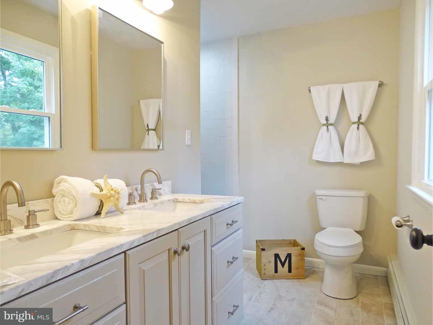 122 Bruce Road Washington Crossing, PA 18977 - Photo 15 of 25 Master Bathroom