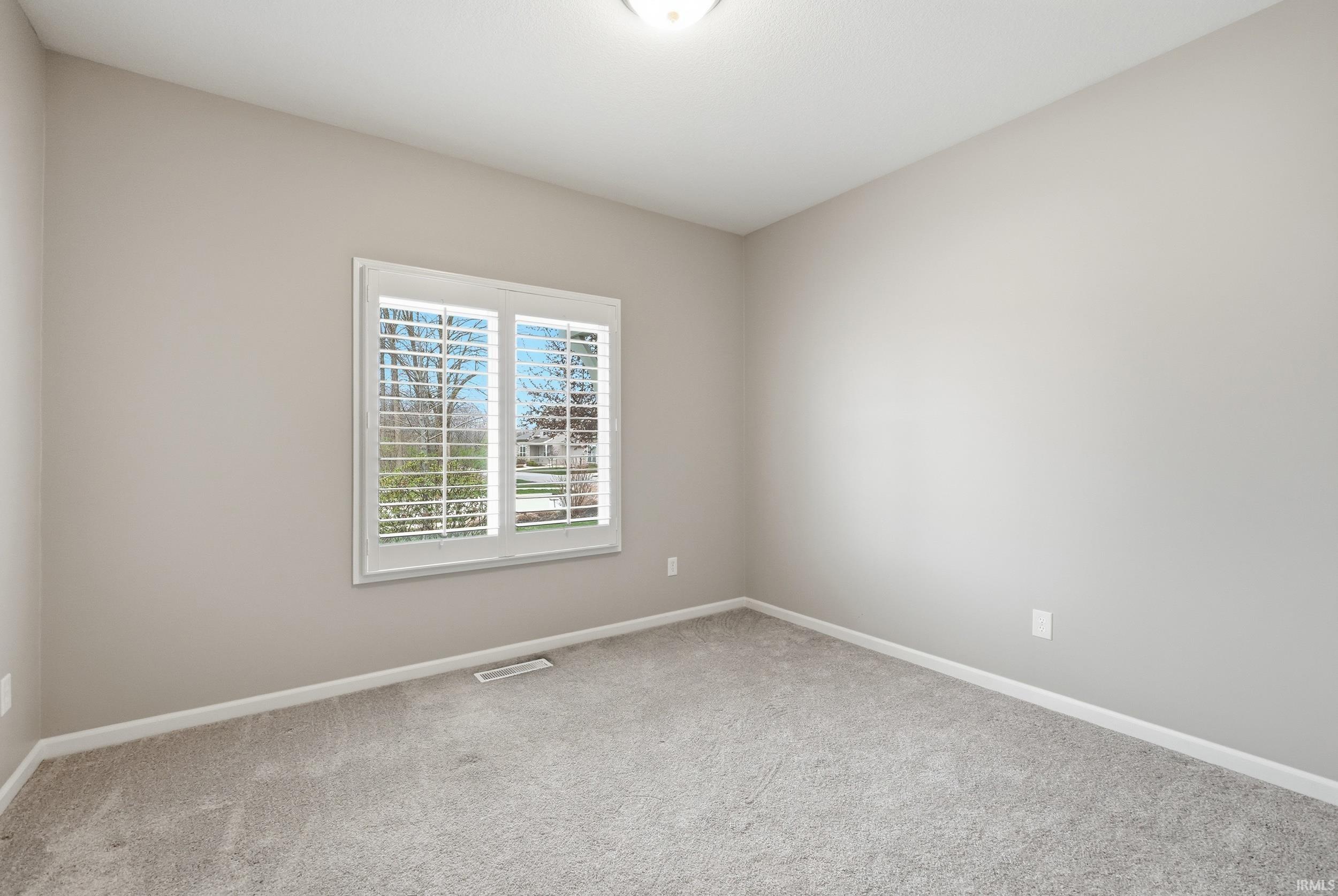 9892 Oak Trail Road Fort Wayne, IN 46825 - Photo 23 of 32