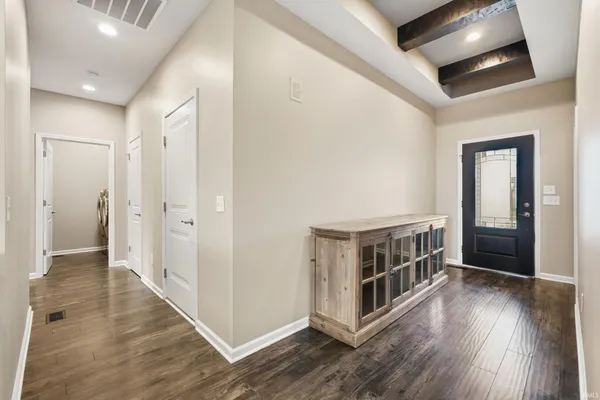 $379,900 | 9892 Oak Trail Road, Fort Wayne, IN 46825