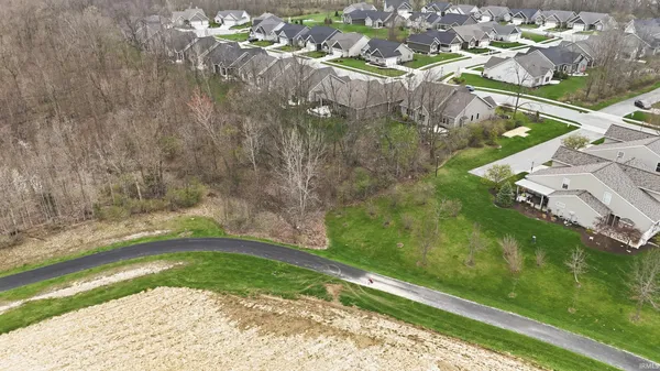 $379,900 | 9892 Oak Trail Road, Fort Wayne, IN 46825