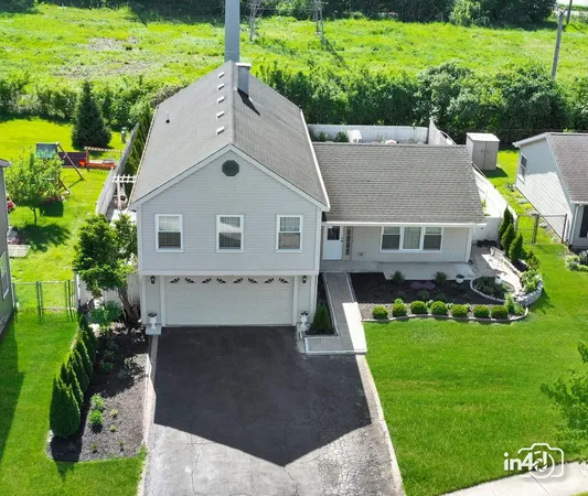$425,000 | 2090 Valley Road, Lombard, IL 60148