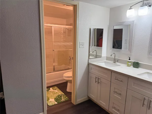 $1,600 | 2120 El Paseo Street, Unit 207, Houston, TX 77054