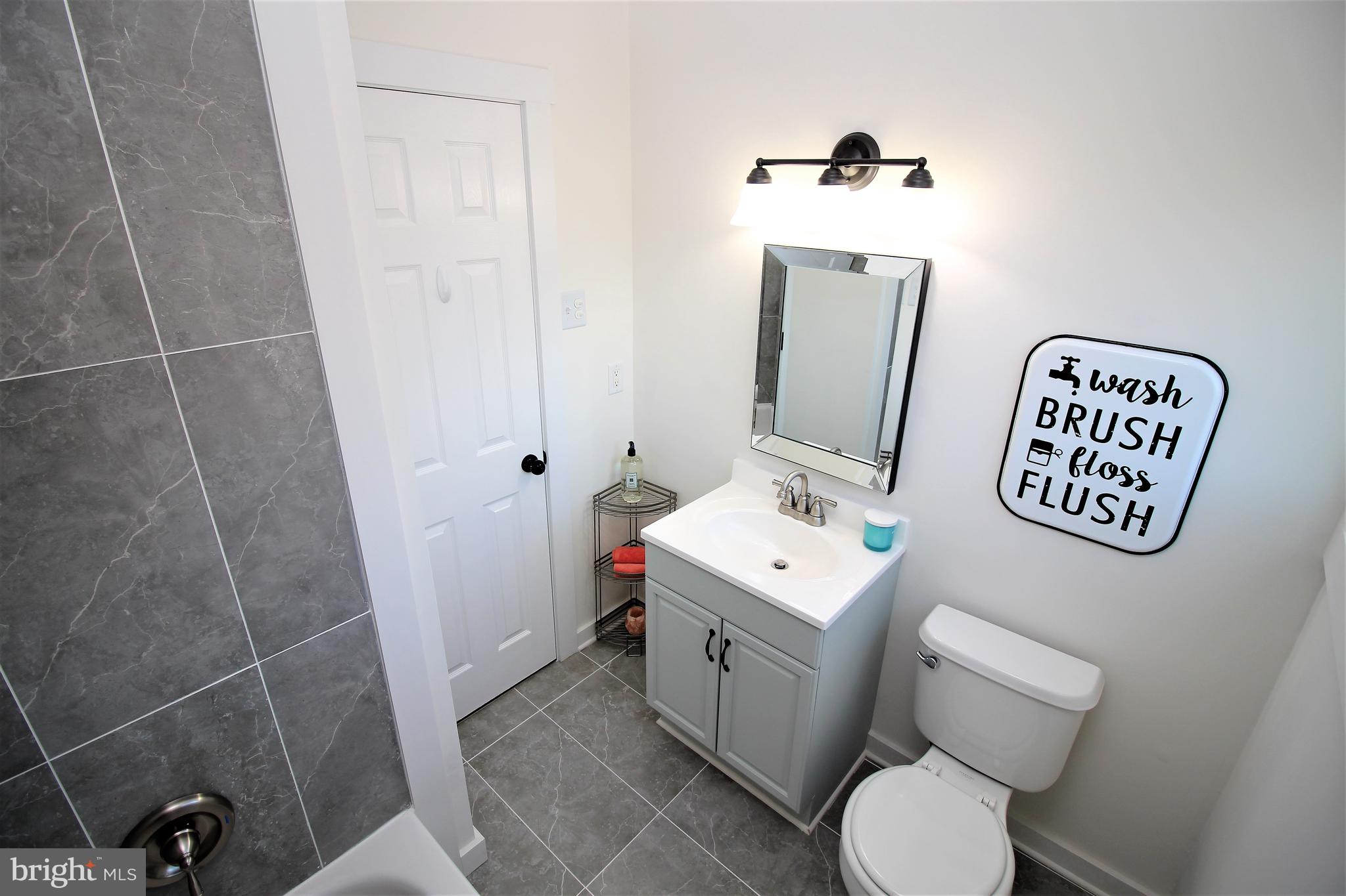 11 Merry Road Newark, DE 19713 - Photo 21 of 31 Full Bathroom