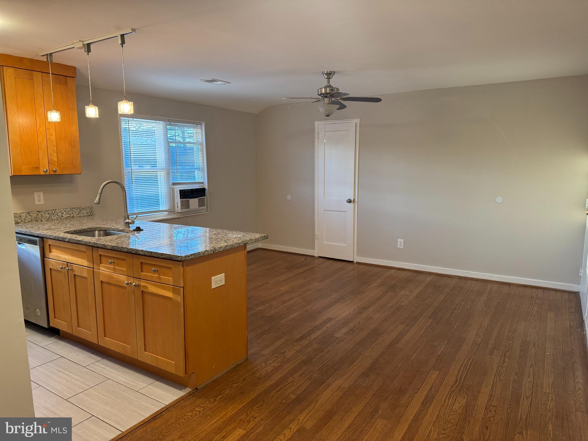 131 South Courthouse Road, Unit 6 Arlington, VA 22204 - Photo 5 of 15