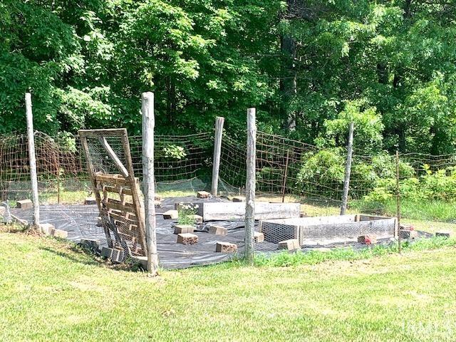 8549 East Sycamore Road Bloomfield, IN 47424 - Photo 14 of 17