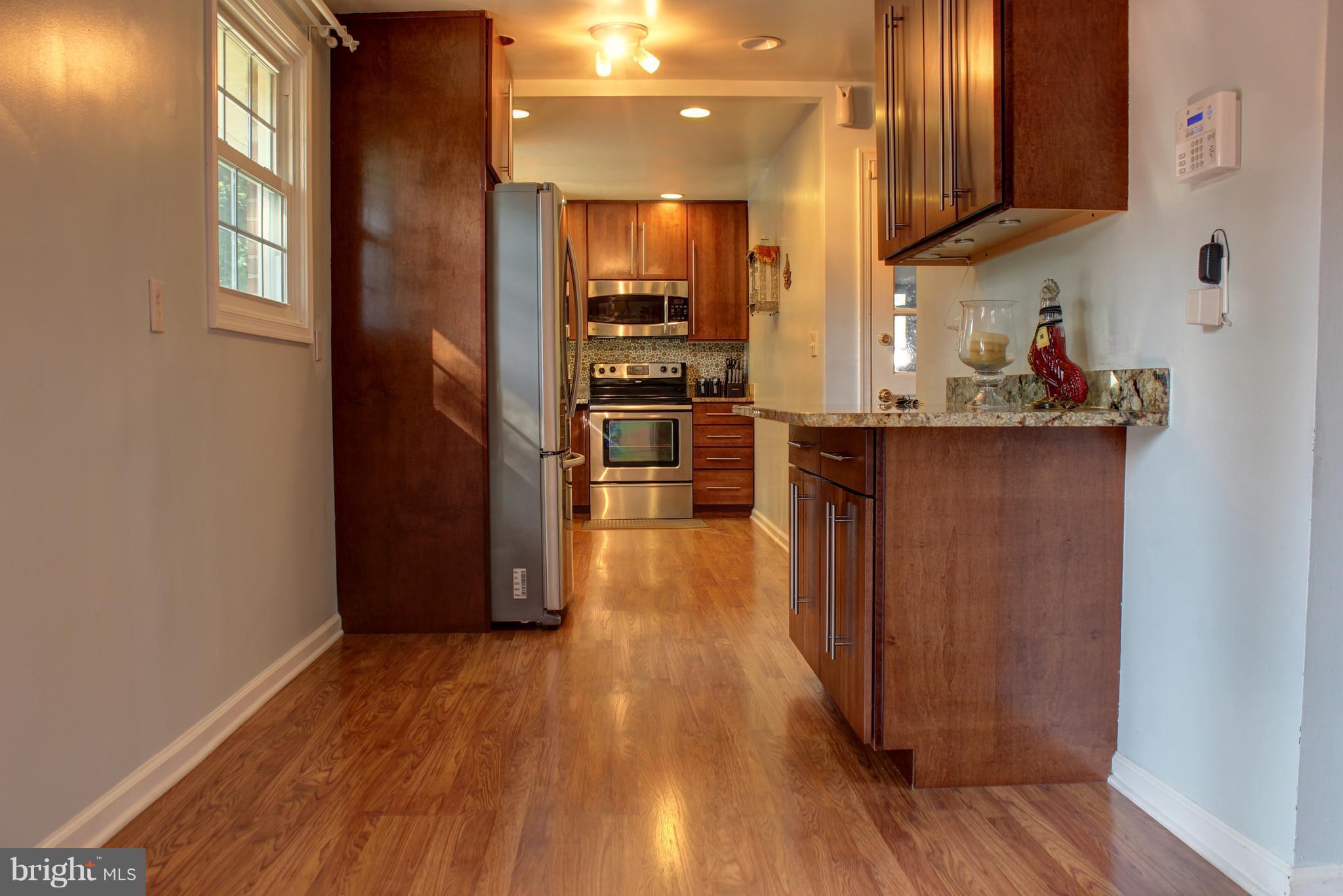 24300 Ridge Road Damascus, MD 20872 - Photo 15 of 30 Kitchen-view2