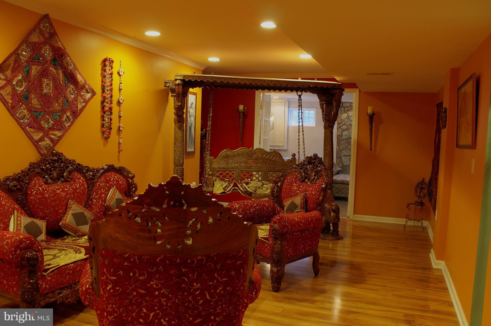24300 Ridge Road Damascus, MD 20872 - Photo 21 of 30 Family Room