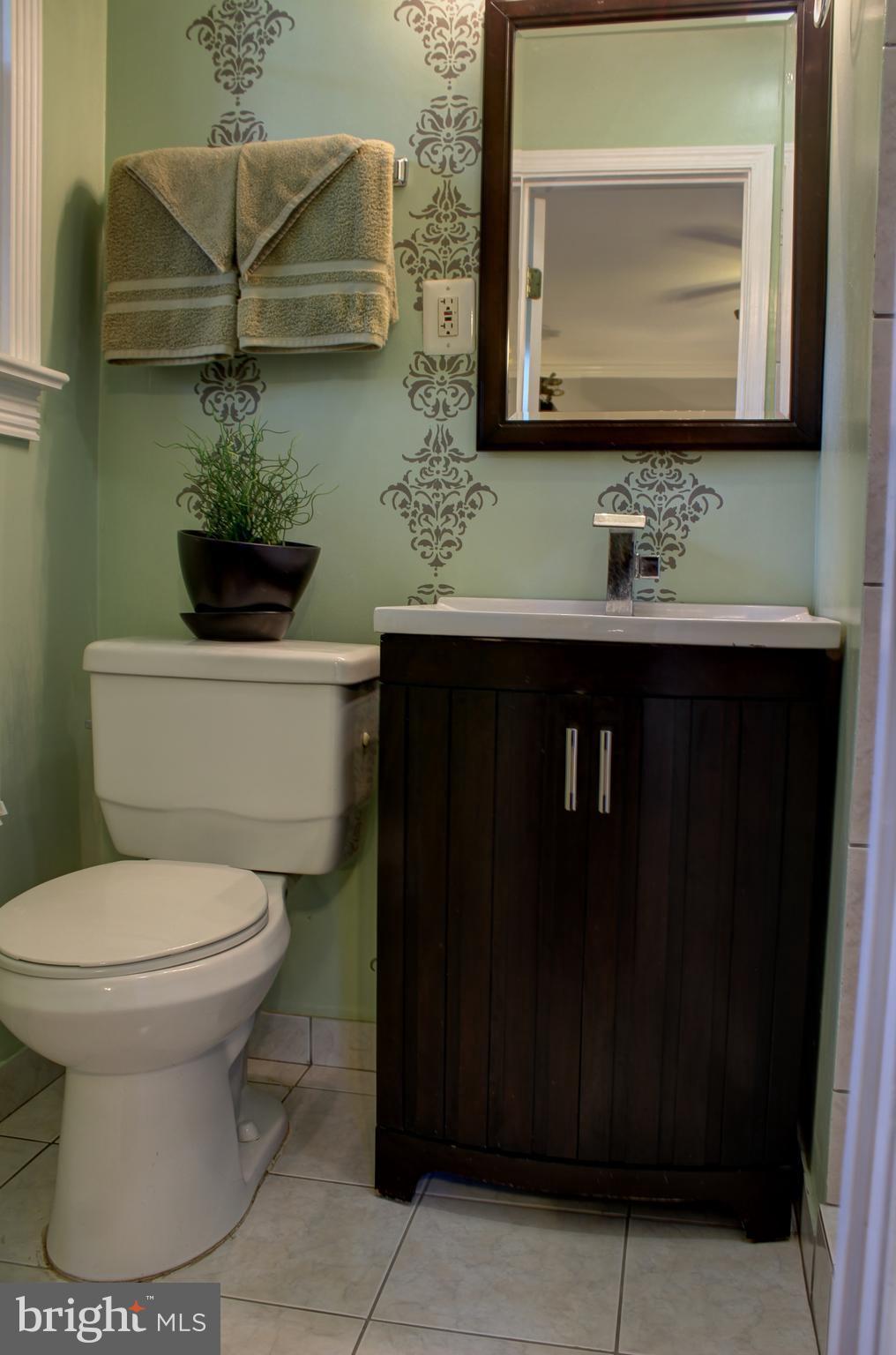24300 Ridge Road Damascus, MD 20872 - Photo 25 of 30 Basement Full bath