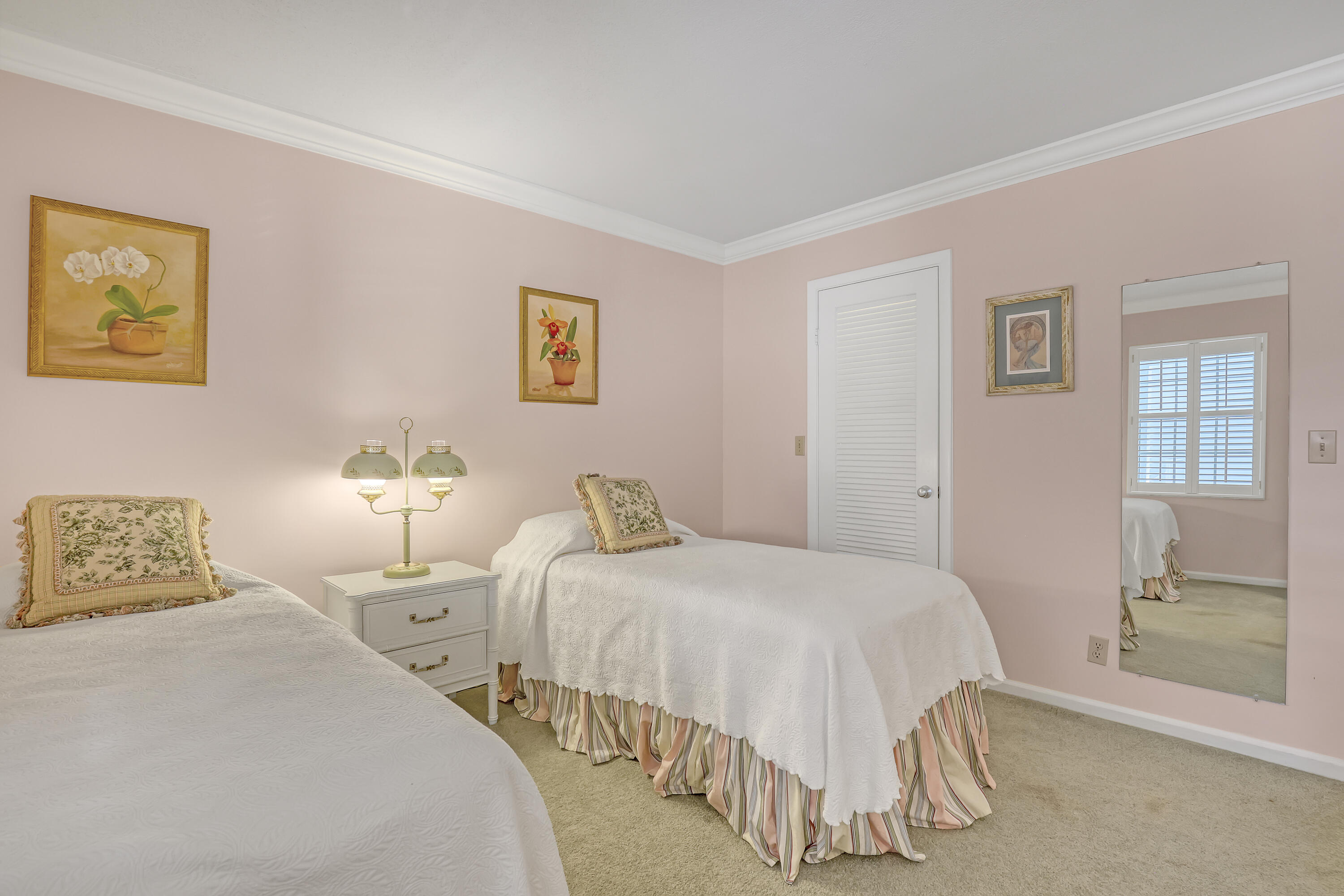 1280 Surf Road, Unit 202 Singer Island, FL 33404 - Photo 17 of 31 Guest Room