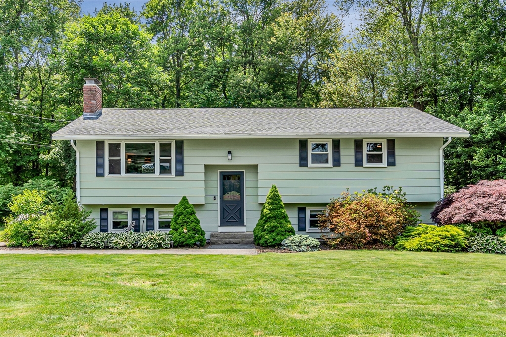 24 John Robinson Road Hudson, MA 01749 - Photo 2 of 41 Gallery Image 2