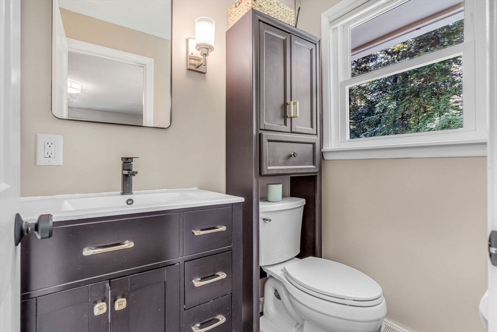 24 John Robinson Road Hudson, MA 01749 - Photo 25 of 41 Gallery Image 25