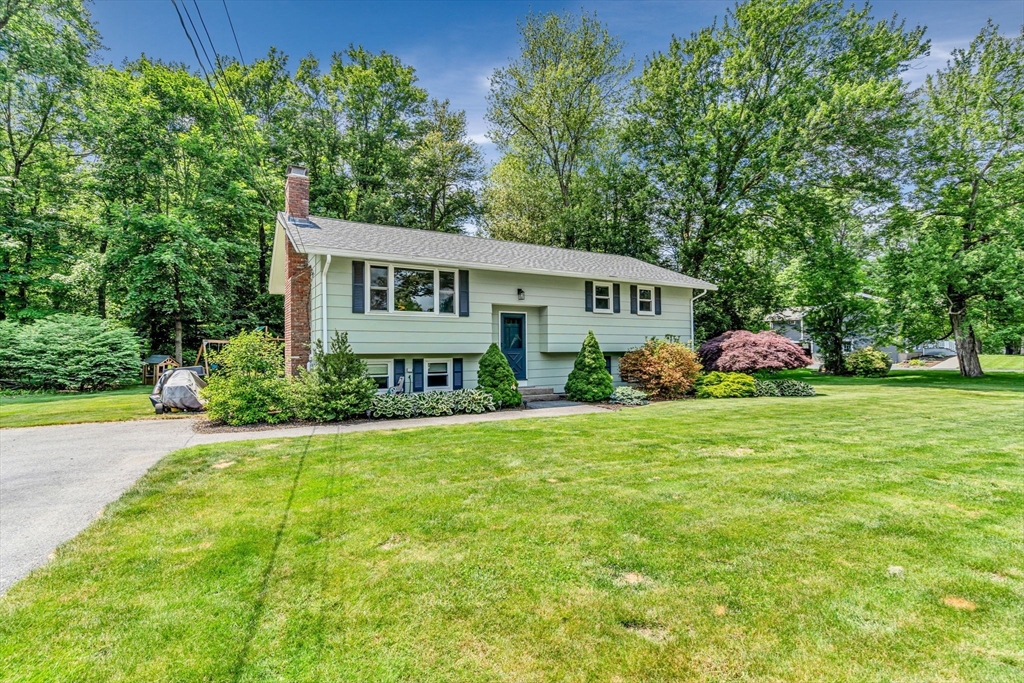 24 John Robinson Road Hudson, MA 01749 - Photo 4 of 41 Gallery Image 4