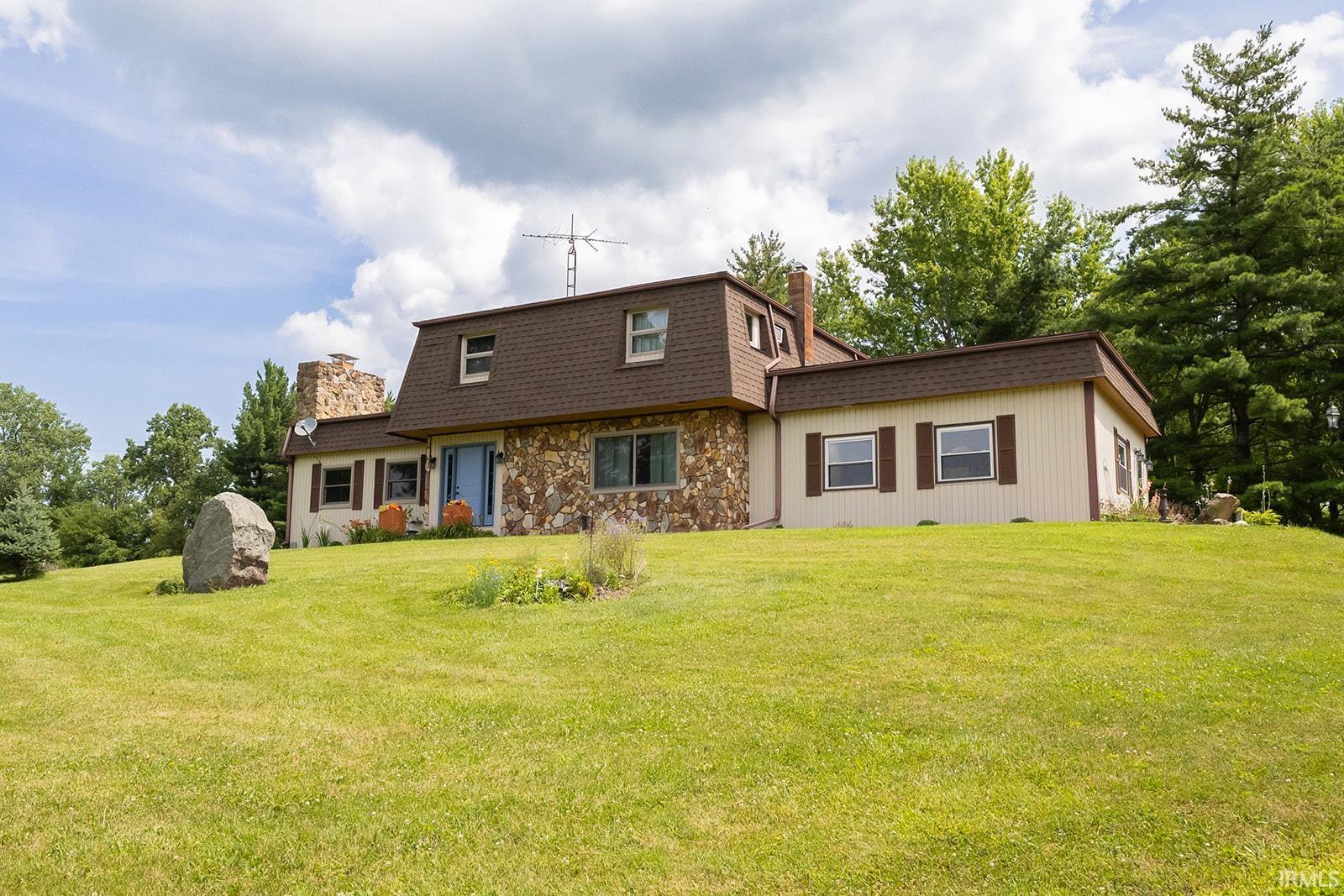 577 North St Road Farmland, IN 47340 - Photo 1 of 49