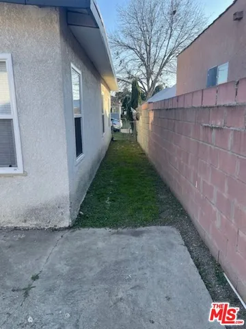 $655,000 | 959 East 105th Street, Los Angeles, CA 90002