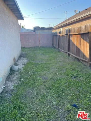 $655,000 | 959 East 105th Street, Los Angeles, CA 90002