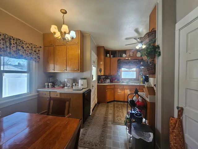 $164,900 | 320 2nd Street Southwest, Pipestone, MN 56164