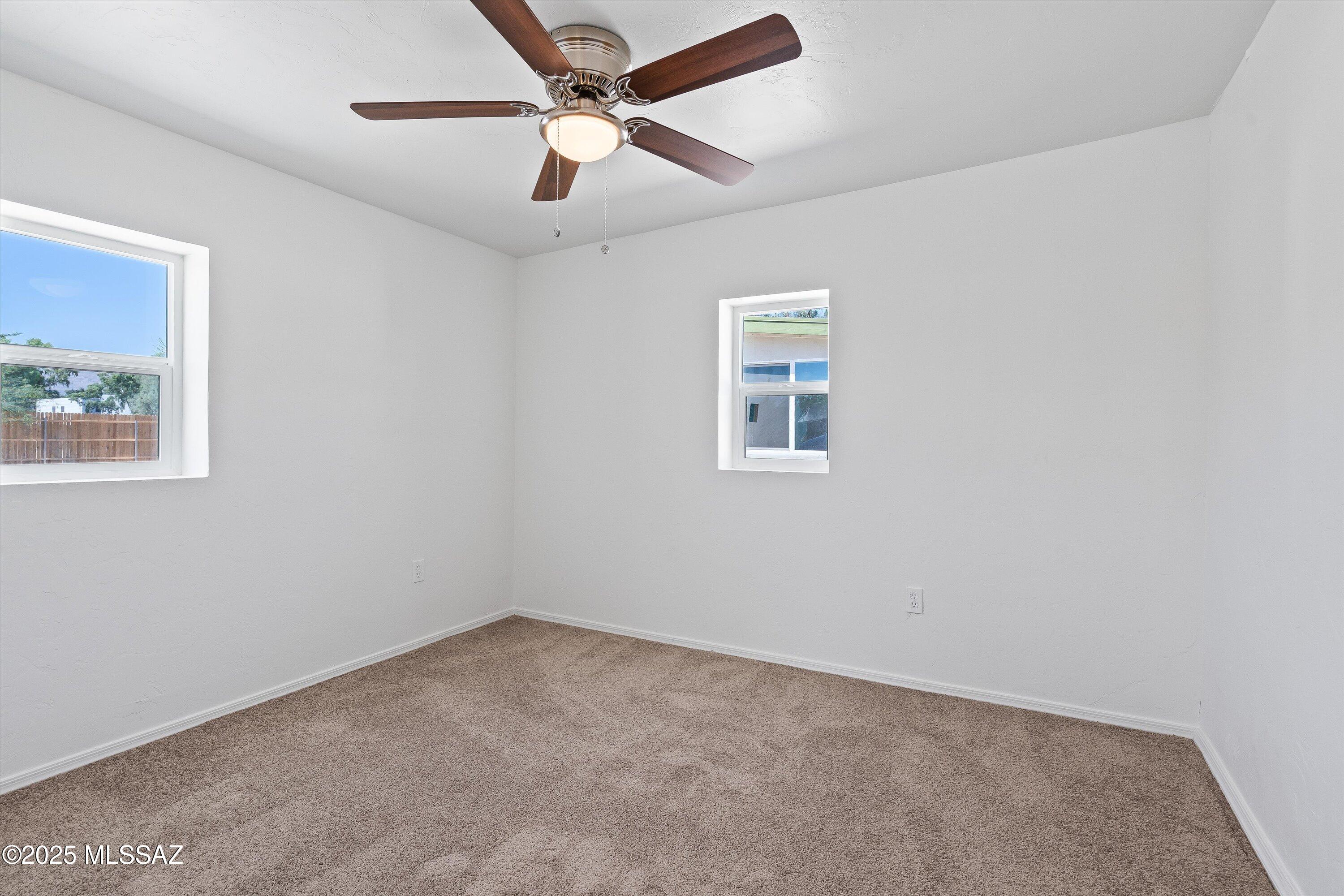 419 East Yavapai Road Tucson, AZ 85705 - Photo 9 of 17 Gallery Image 9