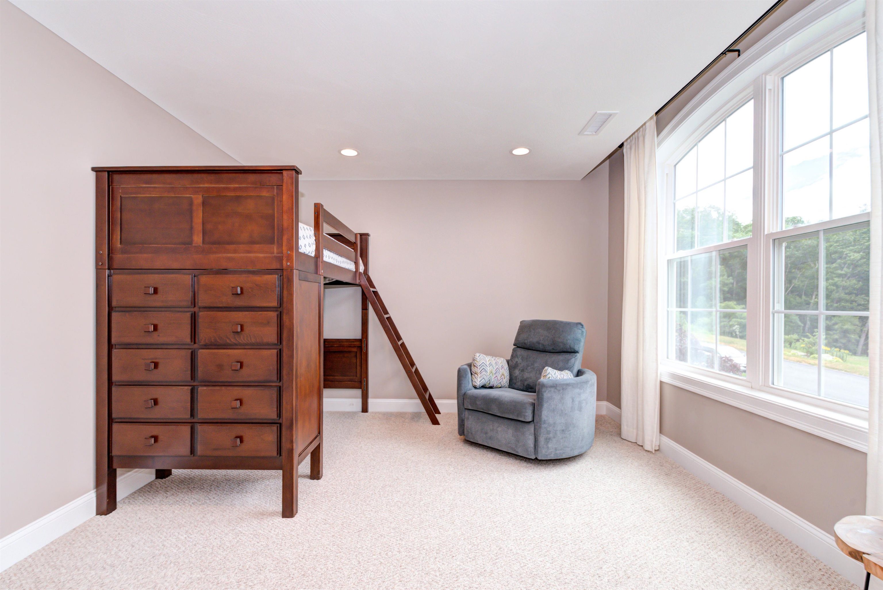 22 Glendenin Road Windham, NH 03087 - Photo 28 of 39