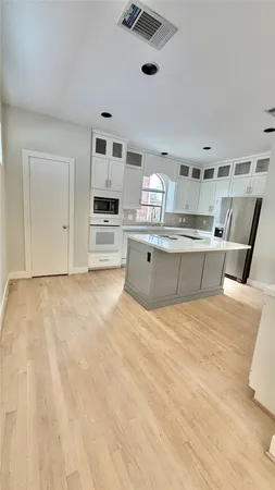$2,500 | 6418 Ferris Drive, Unit 3, Houston, TX 77081