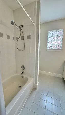 $2,500 | 6418 Ferris Drive, Unit 3, Houston, TX 77081