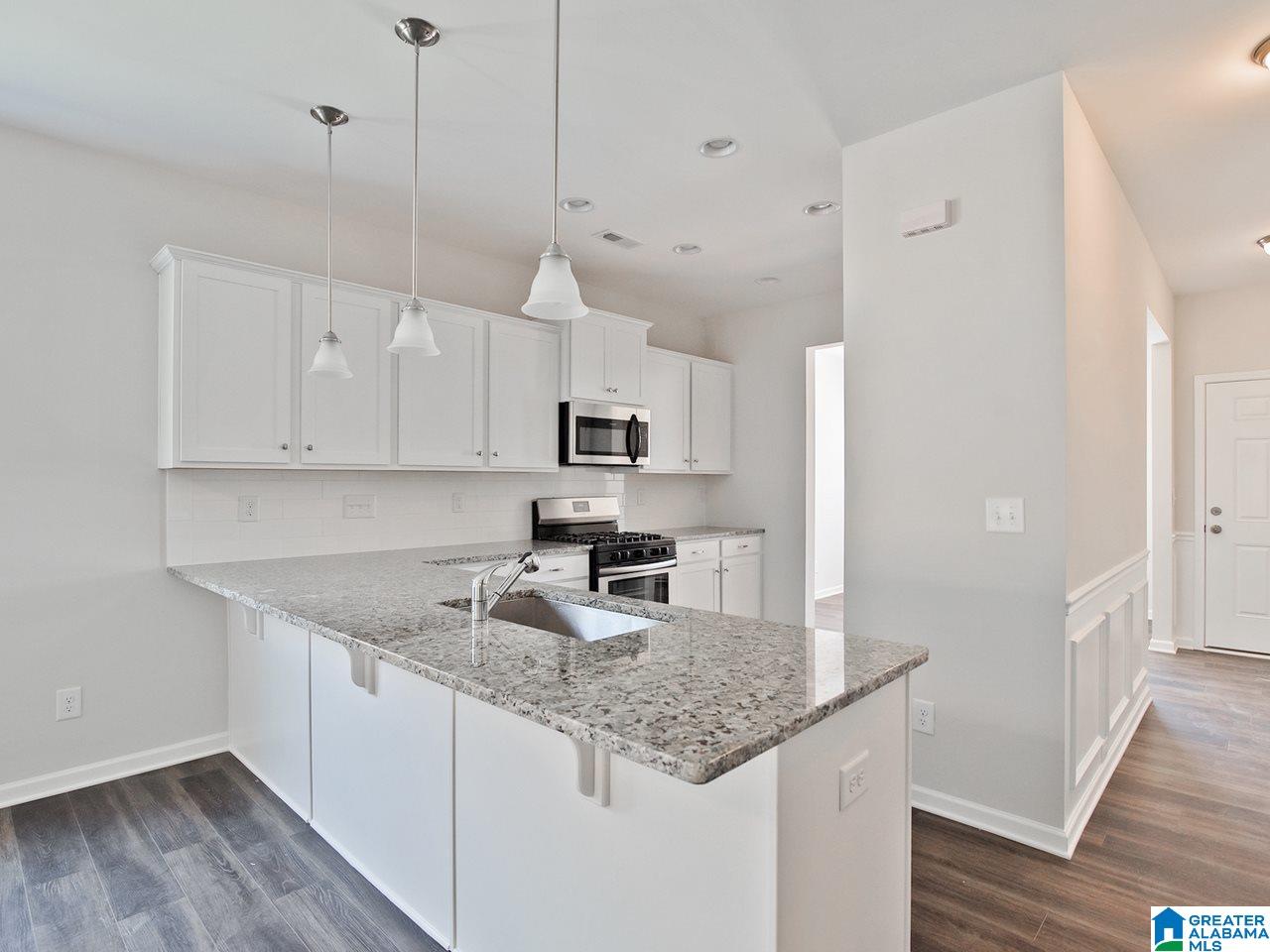 352 Country Side Circle Calera, AL 35040 - Photo 5 of 17