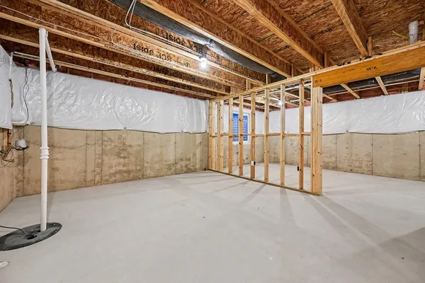 $319,900 | 58802 Swenson Street, Mattawan, MI 49071