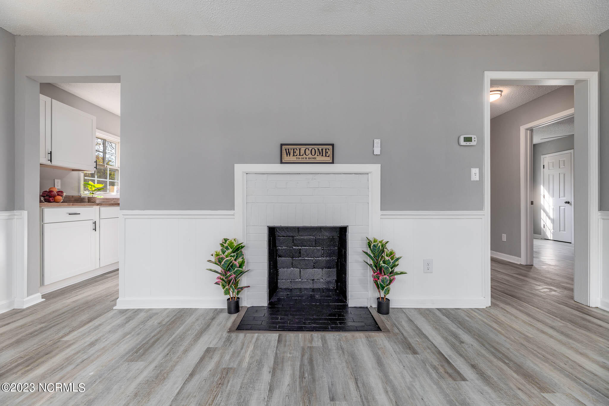 225 Grady Road Clinton, NC 28328 - Photo 7 of 40 Living Room