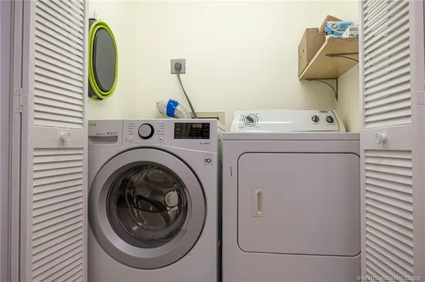 $320,000 | 162 Southeast St Lucie Boulevard, Unit 204B, Stuart, FL 34996