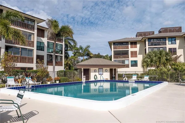 $320,000 | 162 Southeast St Lucie Boulevard, Unit 204B, Stuart, FL 34996