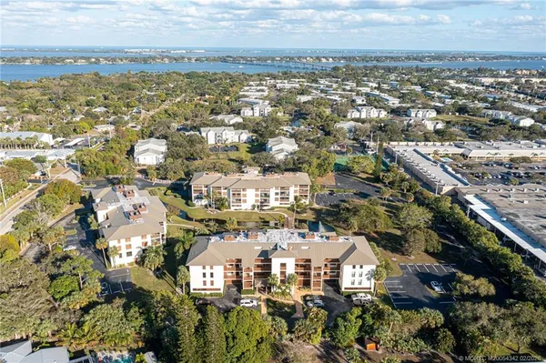 $320,000 | 162 Southeast St Lucie Boulevard, Unit 204B, Stuart, FL 34996