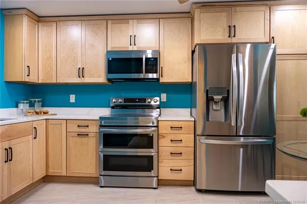 $320,000 | 162 Southeast St Lucie Boulevard, Unit 204B, Stuart, FL 34996