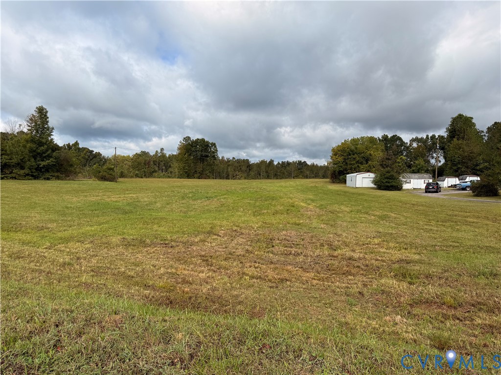 1455 Indian Oak Road Crewe, VA 23930 - Photo 3 of 3 a view of an ocean