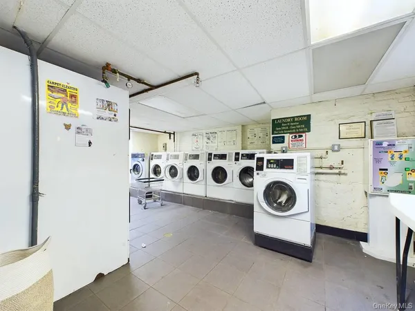 $180,000 | 21-58 35th Street, Unit 1E | Astoria